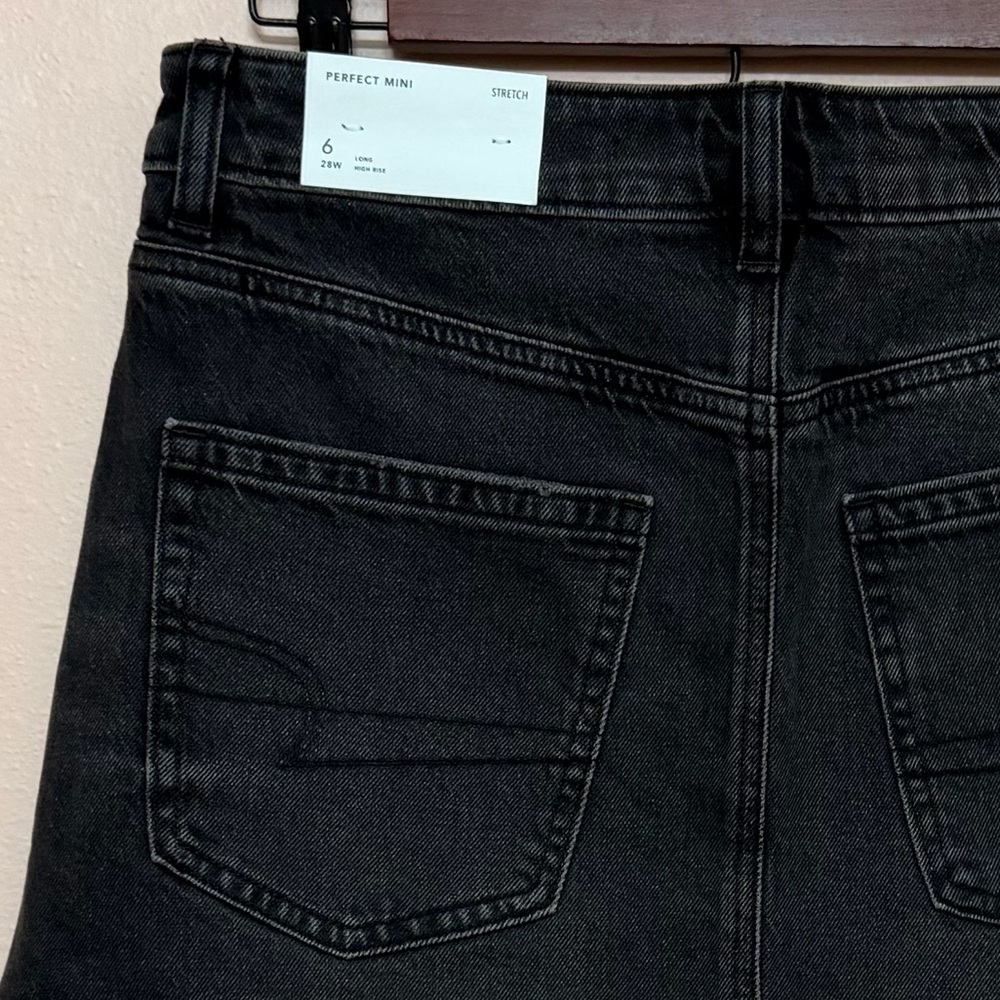 American Eagle Stretch High-Waisted Perfect Denim Mini Skirt - Picture 4 of 5